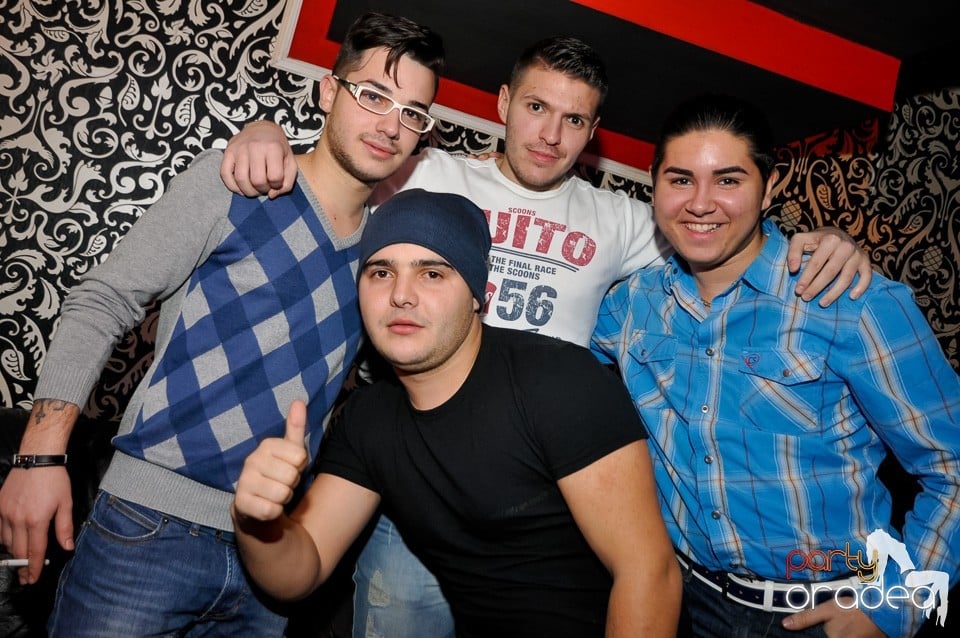 Vali Vijelie în Club Life,