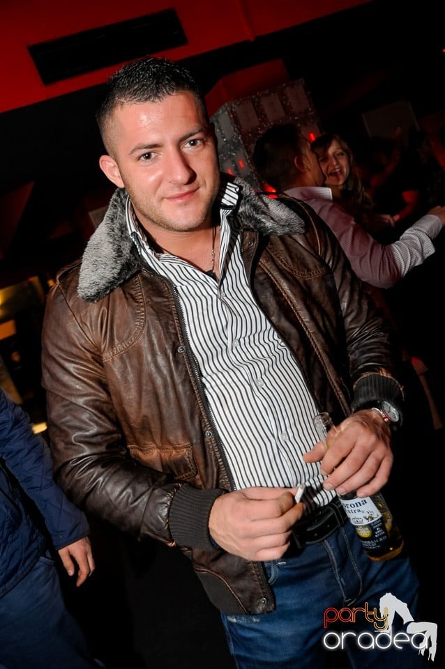 Vali Vijelie în Club Life,