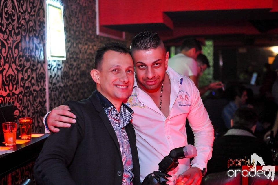 Vali Vijelie în Club Life,