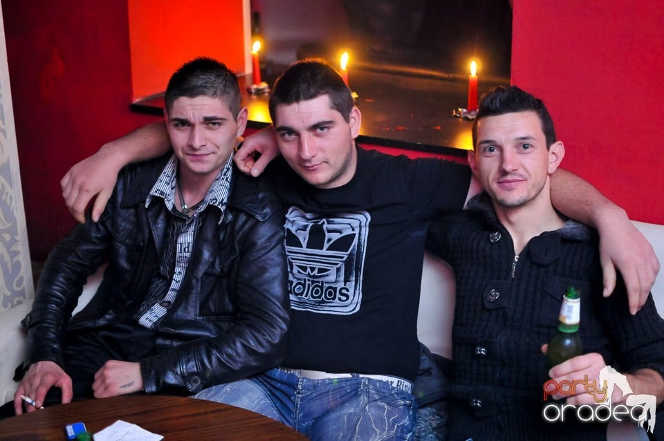 Vali Vijelie în Club Life,
