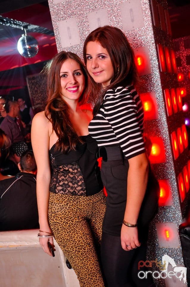 Vali Vijelie în Club Life,