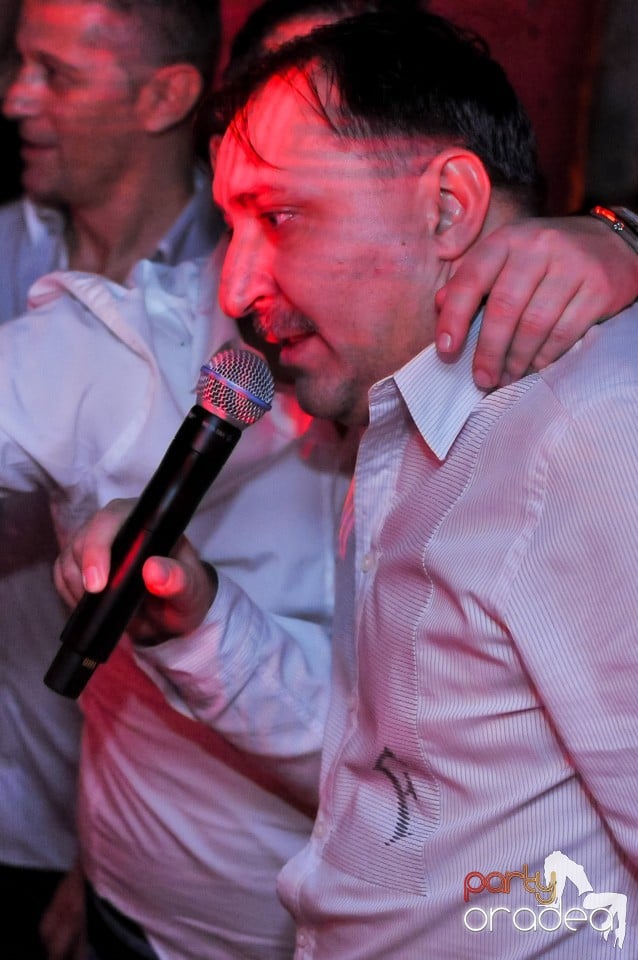 Vali Vijelie în Club Life,