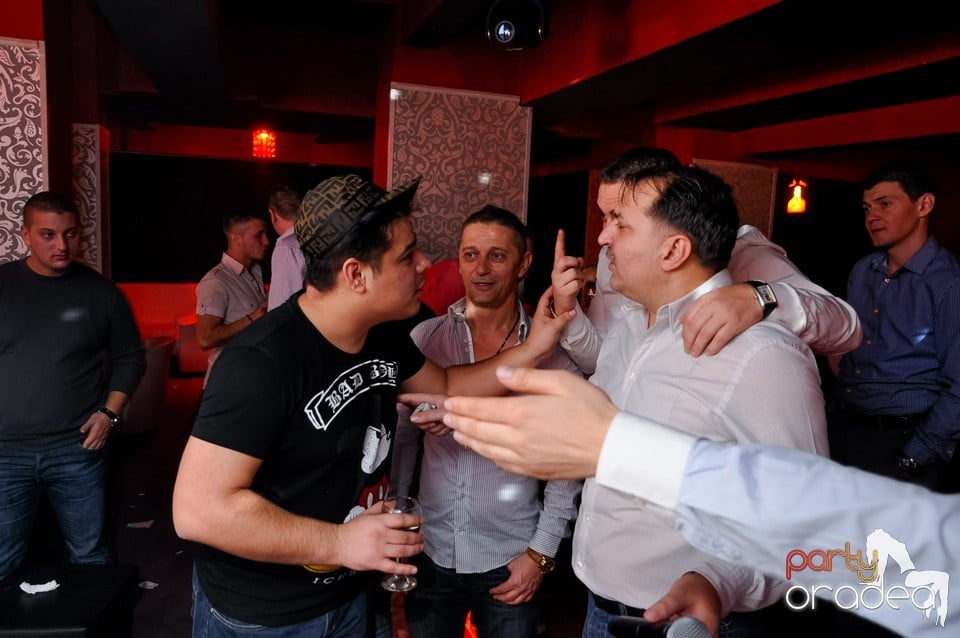 Vali Vijelie în Club Life,