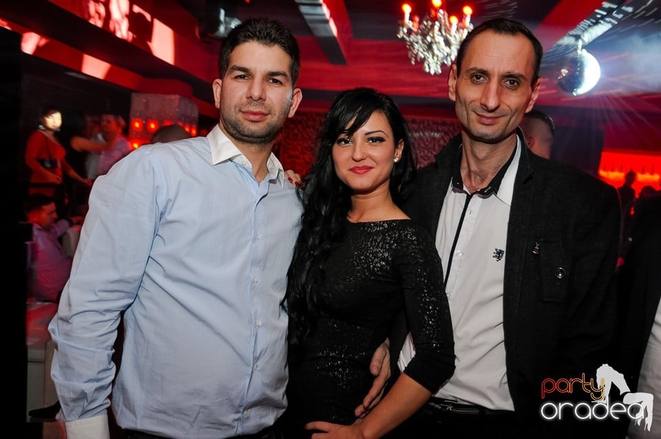 Vali Vijelie în Club Life,