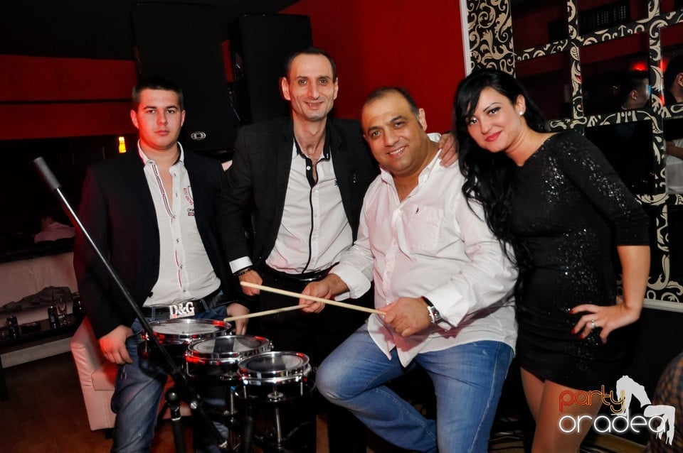 Vali Vijelie în Club Life,