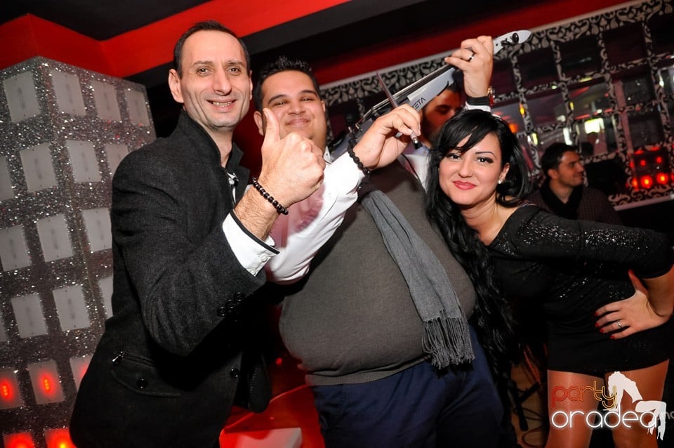 Vali Vijelie în Club Life,