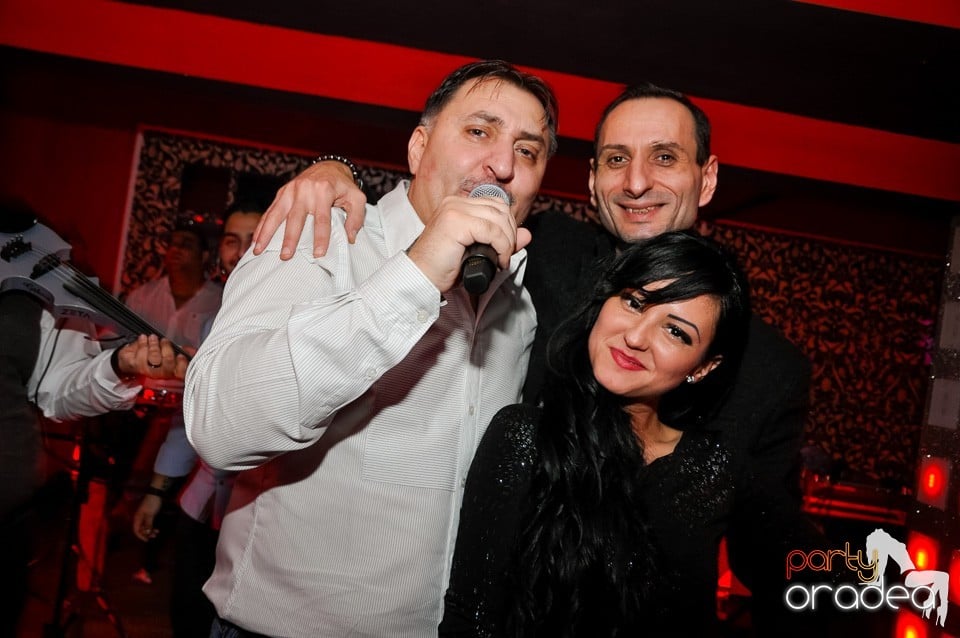 Vali Vijelie în Club Life,