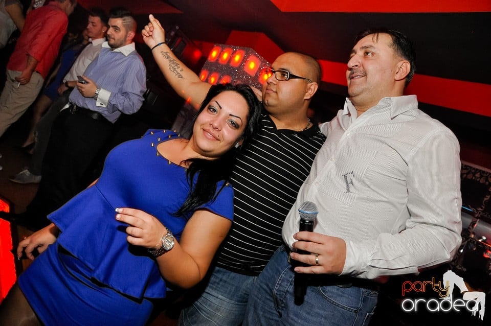 Vali Vijelie în Club Life,