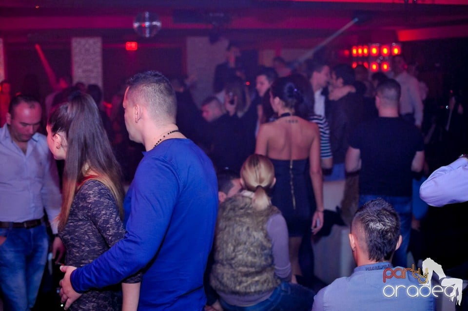 Vali Vijelie în Club Life,