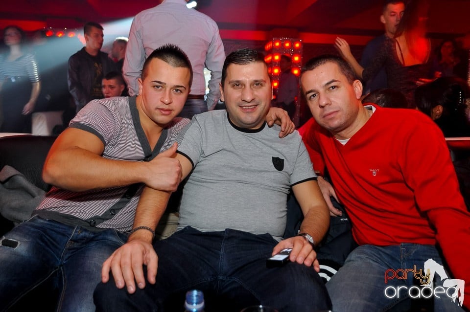 Vali Vijelie în Club Life,