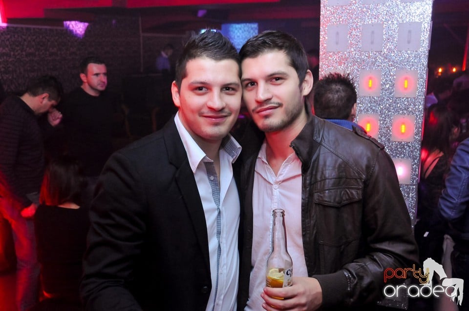 Vali Vijelie în Club Life,