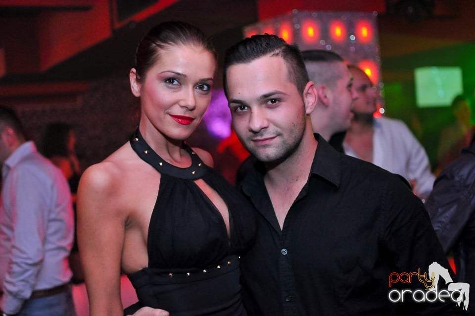 Vali Vijelie în Club Life,