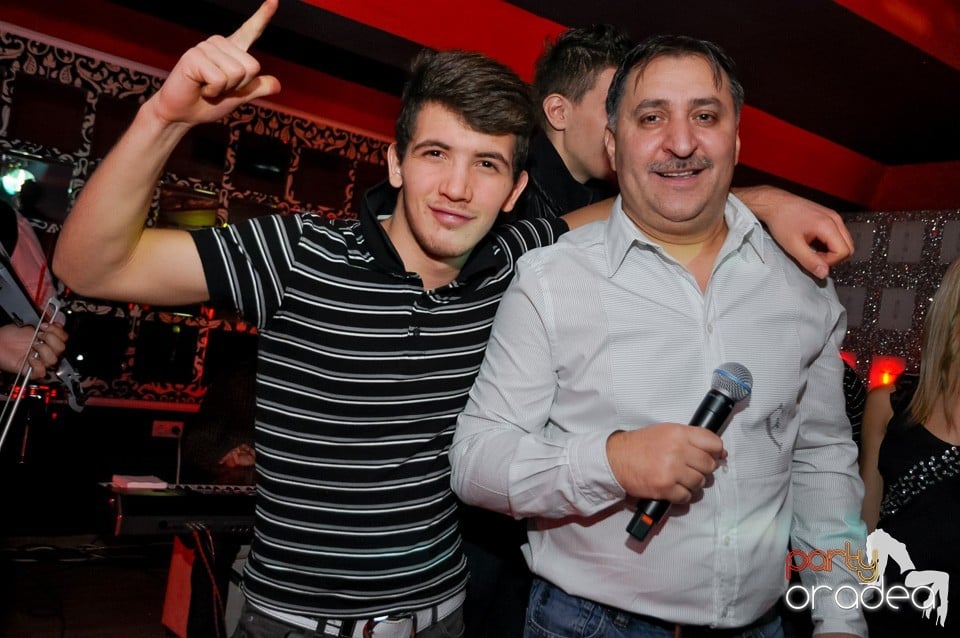 Vali Vijelie în Club Life,