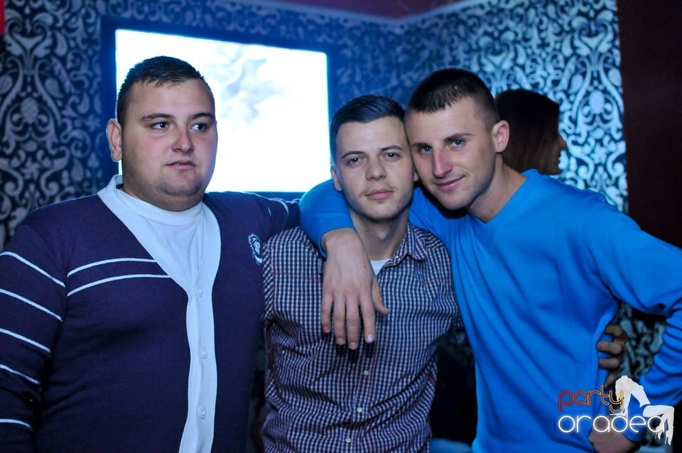 Vali Vijelie în Club Life,