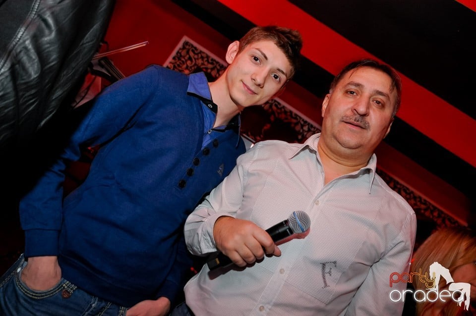 Vali Vijelie în Club Life,