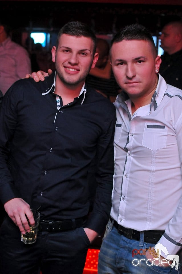 Vali Vijelie în Club Life,