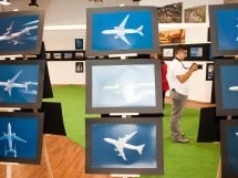 Vernisajul expoziţiei de fotografie "Learning to Fly"