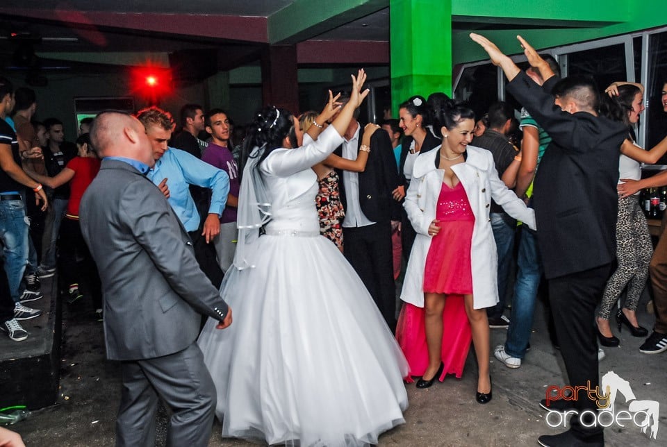 Vine party, Royal Party House