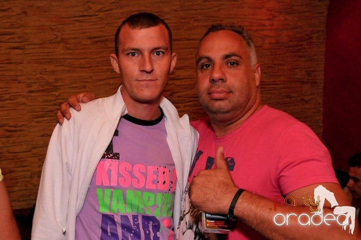 Vineri în Downtown, 