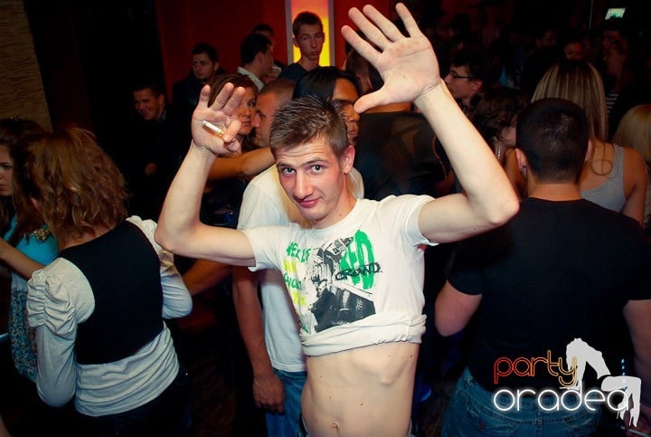 Vineri în Downtown, 