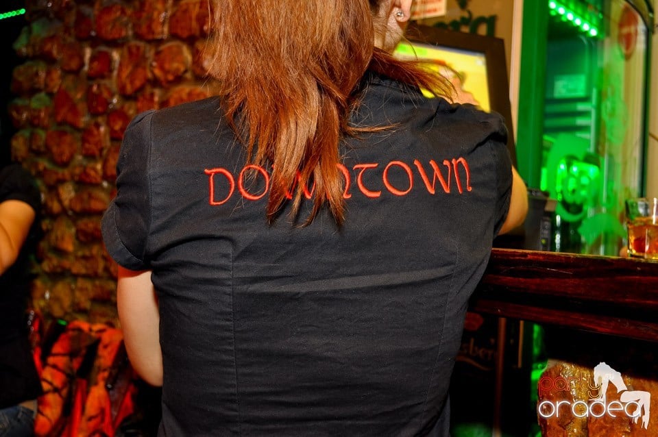 Vineri începe distracţia în Club Downtown,