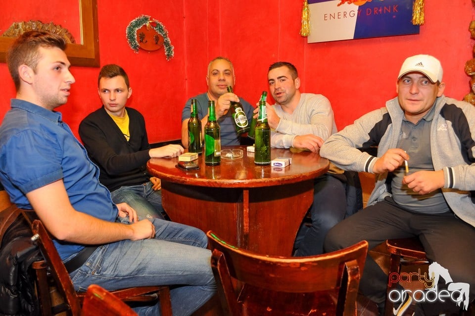 Vineri începe distracţia în Club Downtown,