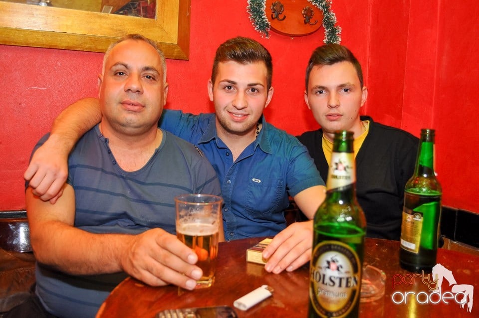 Vineri începe distracţia în Club Downtown,