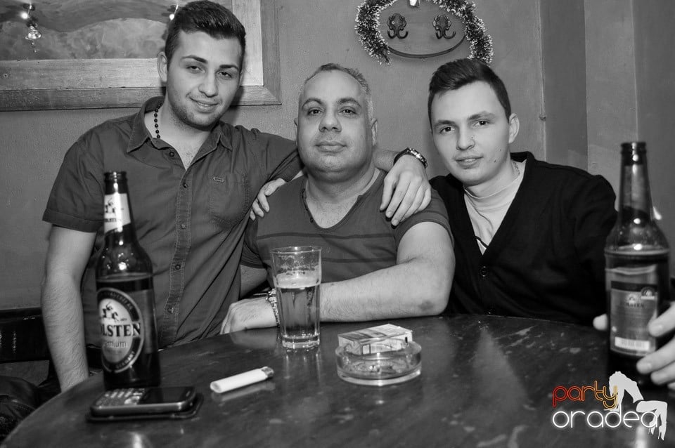 Vineri începe distracţia în Club Downtown,