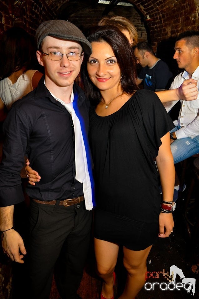Vineri noaptea @ Club Escape,
