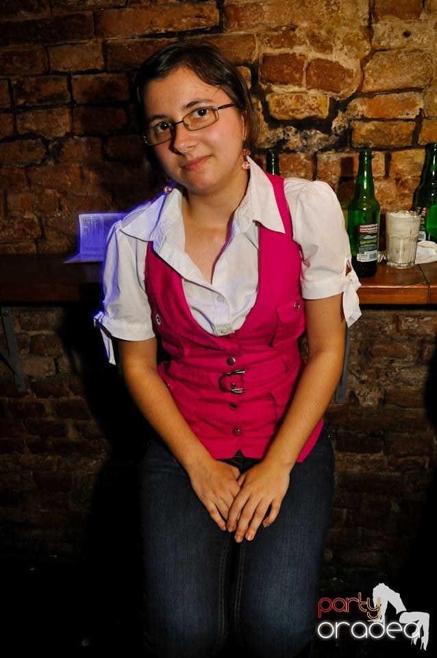 Vineri noaptea @ Club Escape,