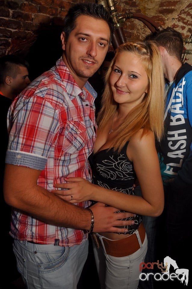 Vineri noaptea @ Club Escape, 