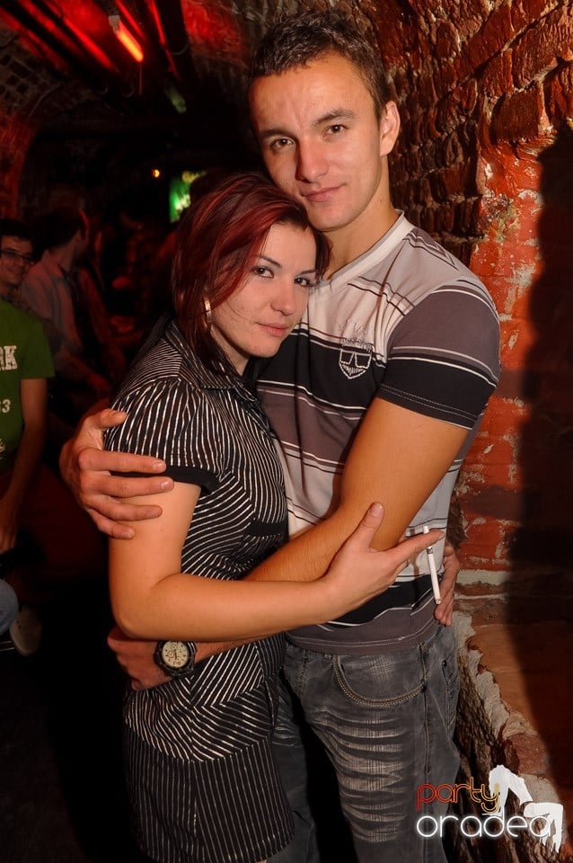 Vineri noaptea @ Club Escape, 