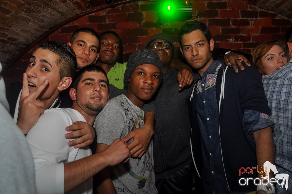 Vineri noaptea @ Club Escape, 