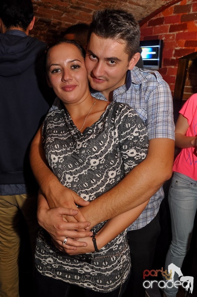 Vineri noaptea @ Club Escape, 