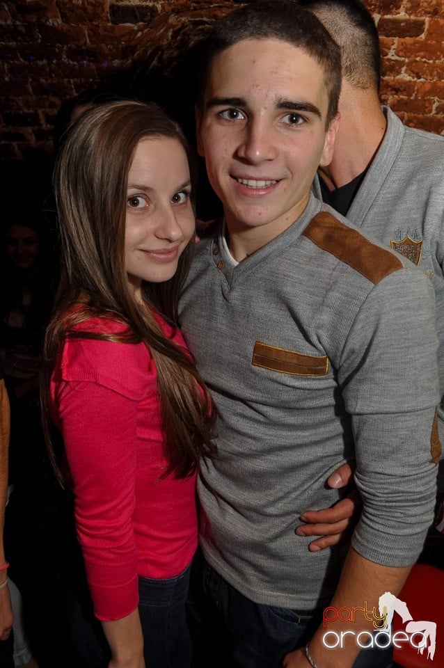 Vineri noaptea @ Club Escape, 