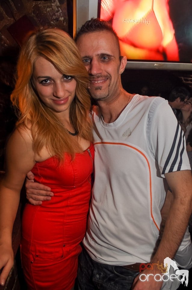 Vineri noaptea @ Club Escape, 