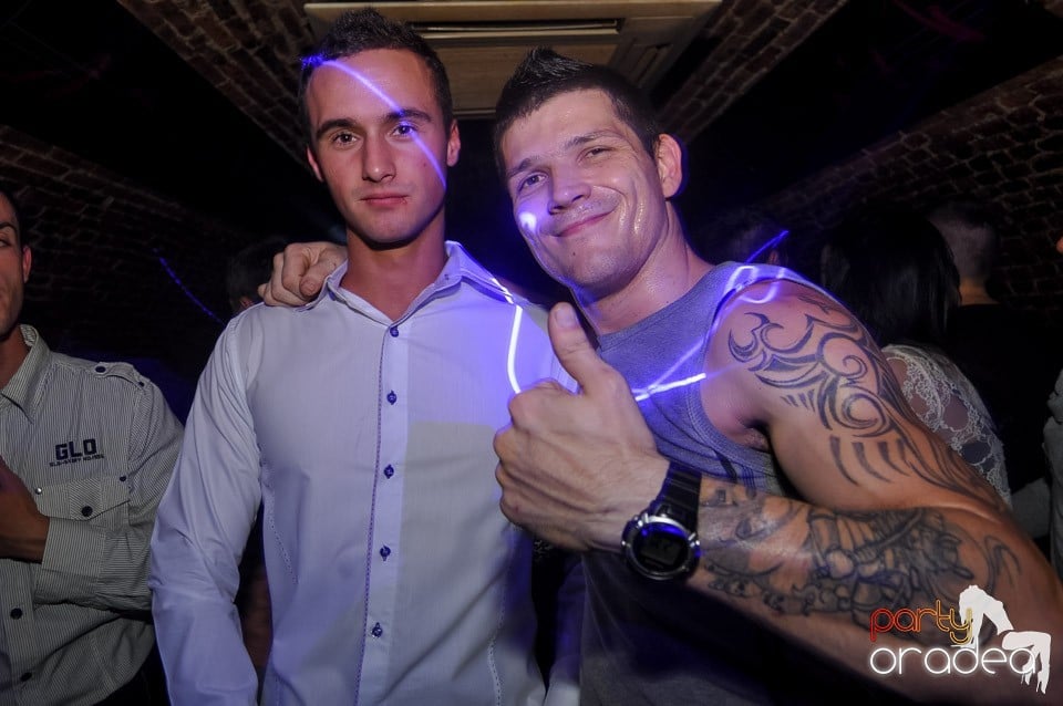 Vineri noaptea @ Club Escape, 