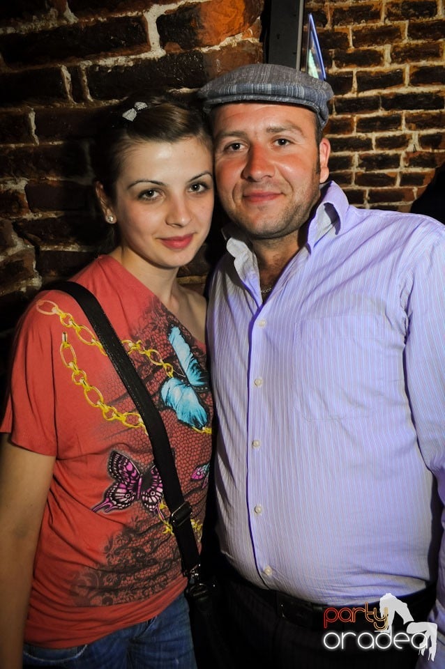 Vineri noaptea @ Club Escape,