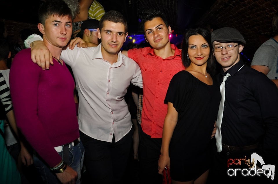 Vineri noaptea @ Club Escape,