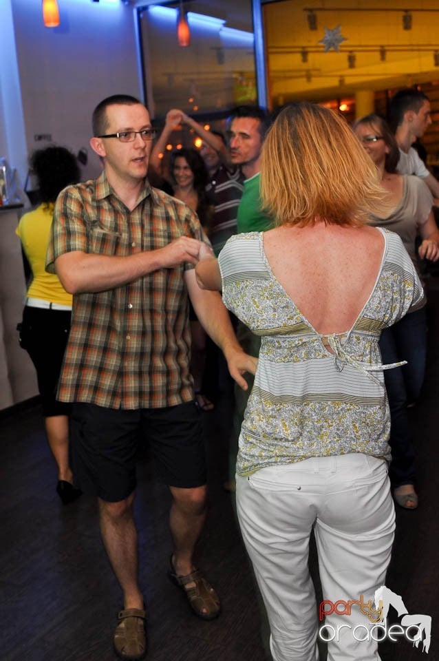 Vineri noaptea în Blondy's, 