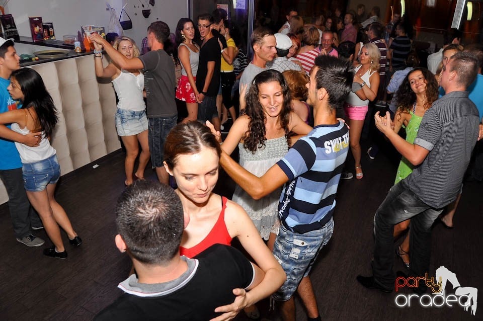 Vineri noaptea în Blondy's, 