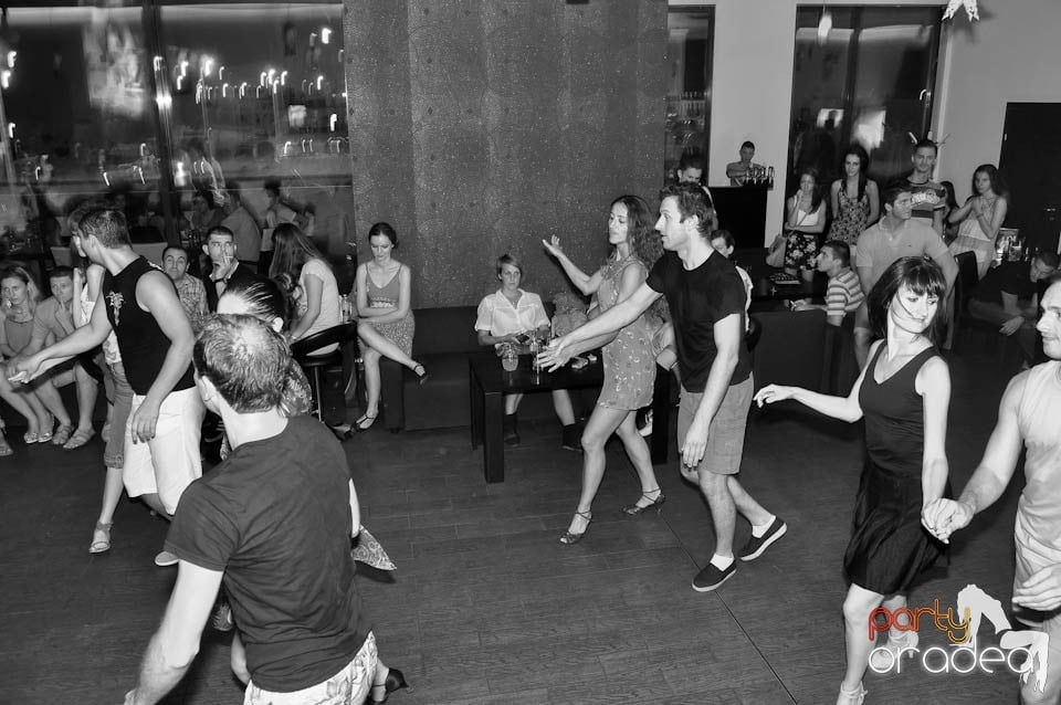 Vineri noaptea în Blondy's, 