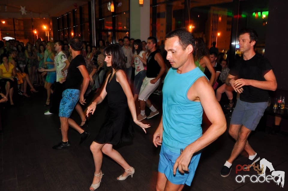 Vineri noaptea în Blondy's, 