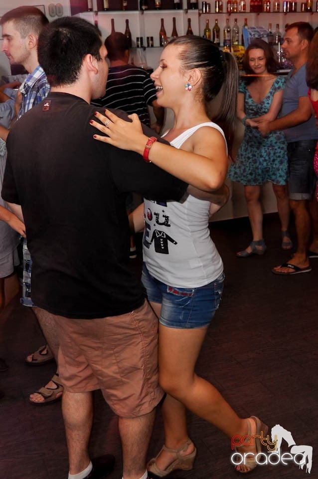 Vineri noaptea în Blondy's, 