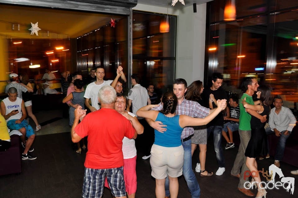 Vineri noaptea în Blondy's, 