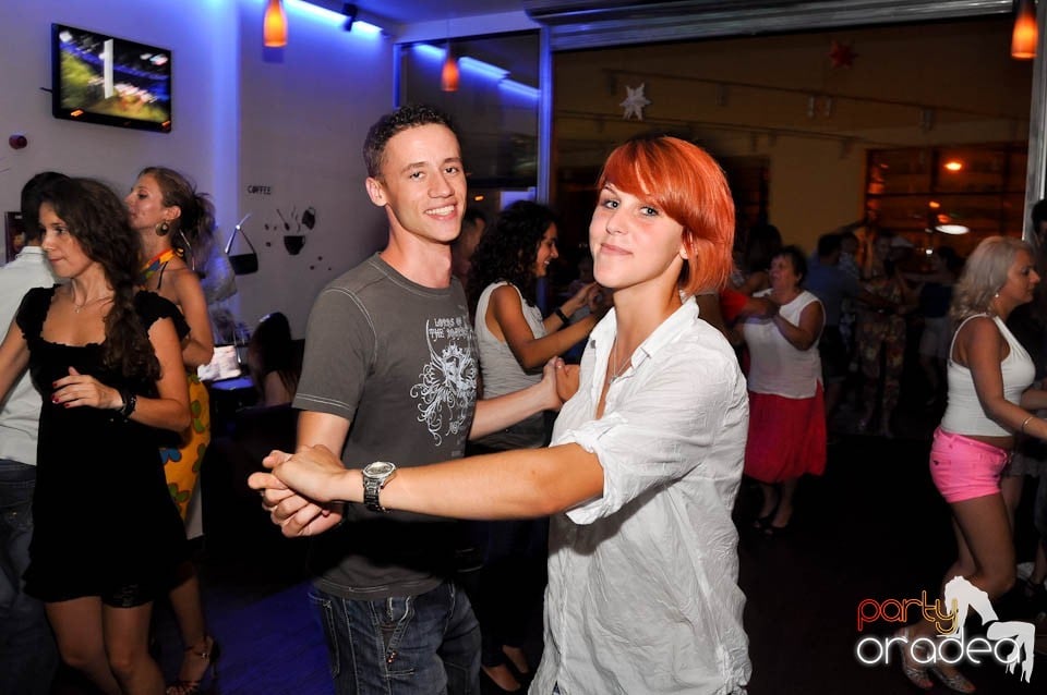 Vineri noaptea în Blondy's, 