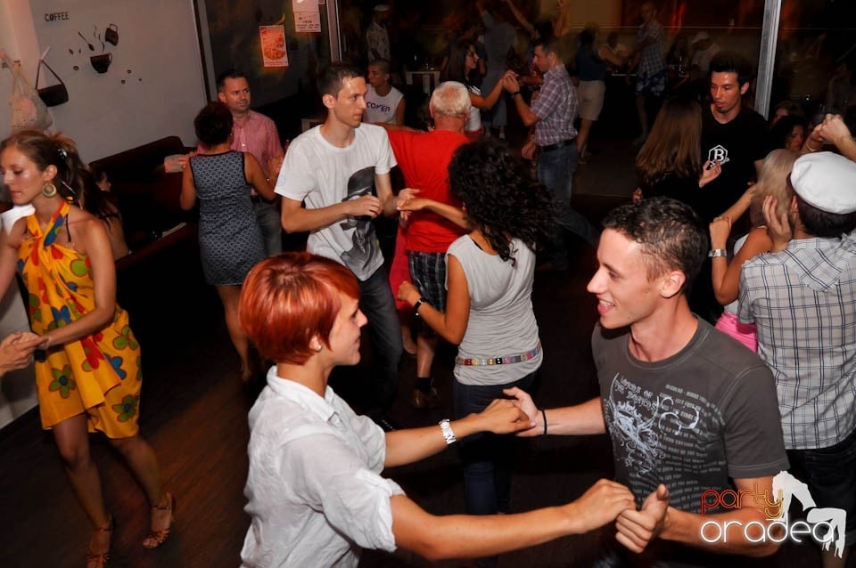 Vineri noaptea în Blondy's, 