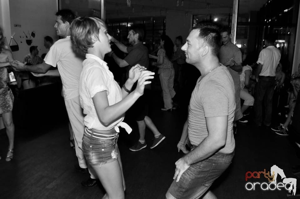 Vineri noaptea în Blondy's, 