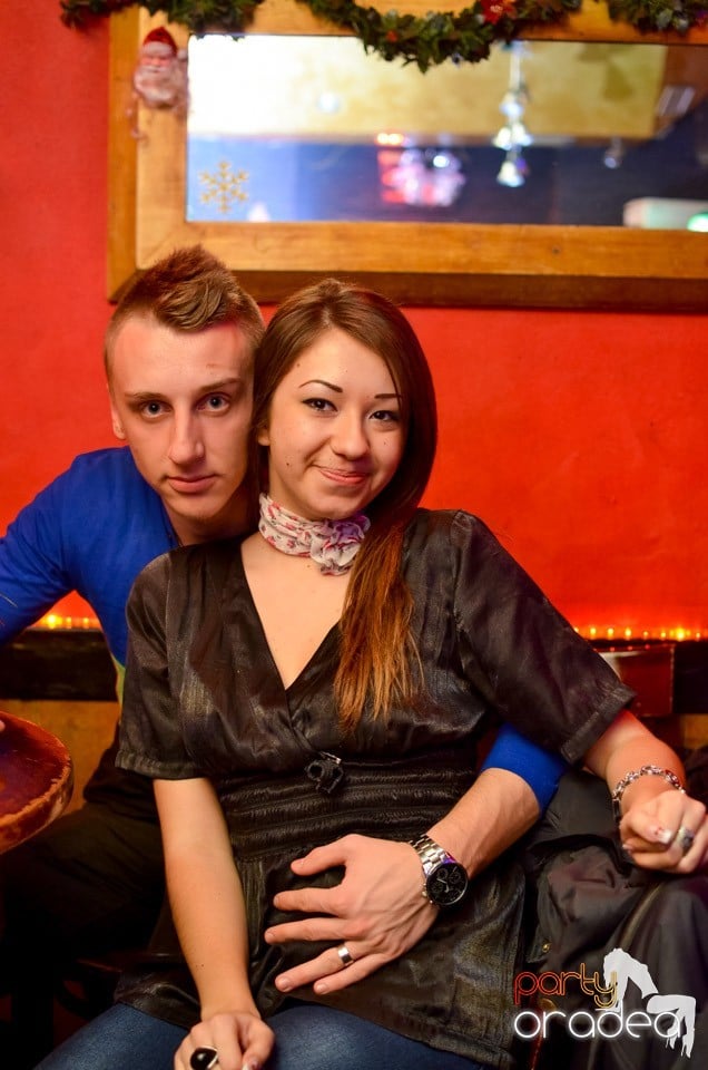Vineri noaptea în Club Downtown,