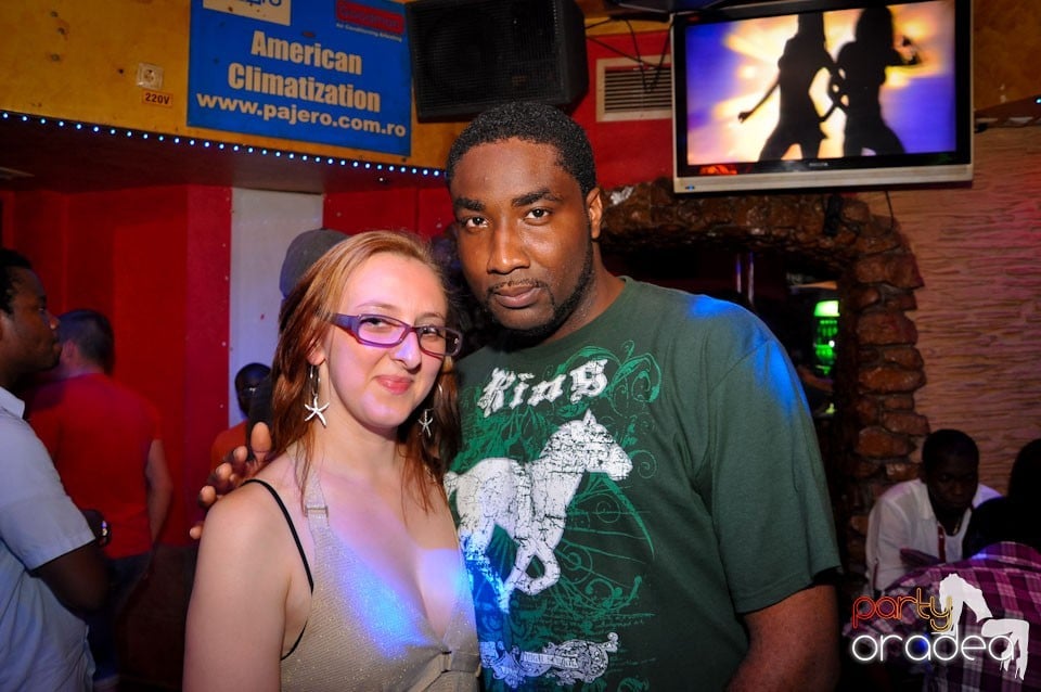 Vineri noaptea în Club Downtown, 